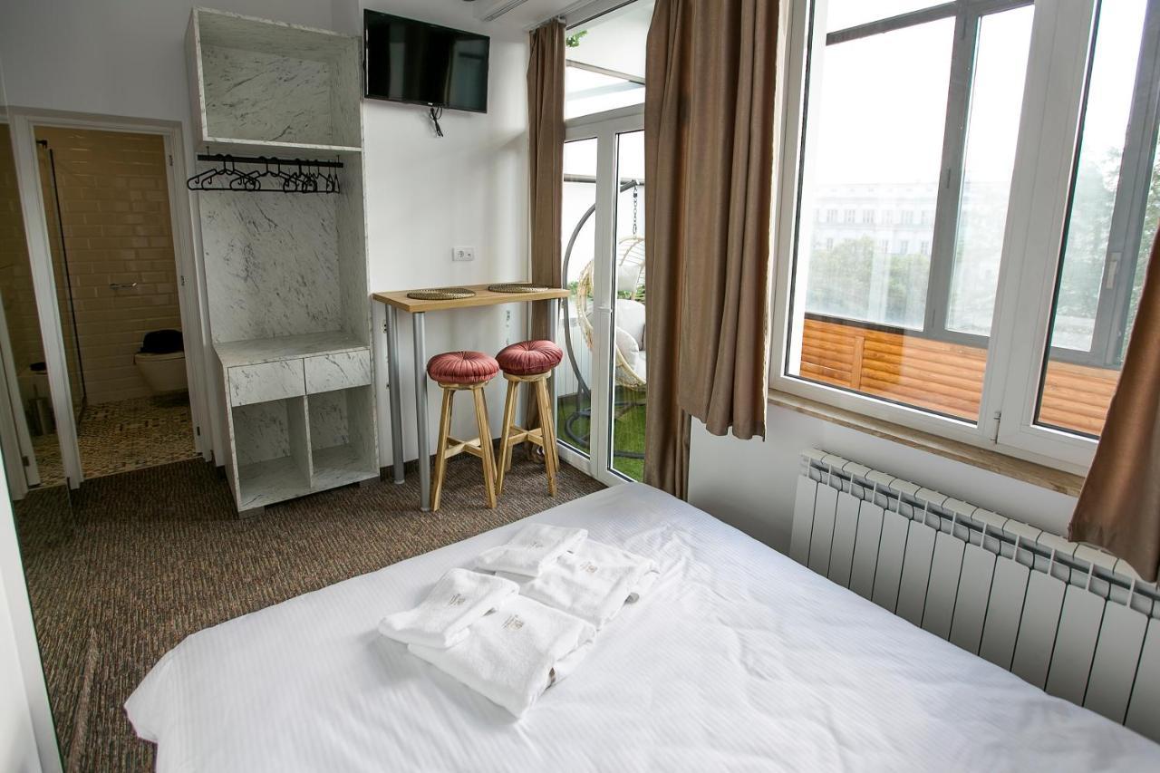 Apartment East & West Belgrade