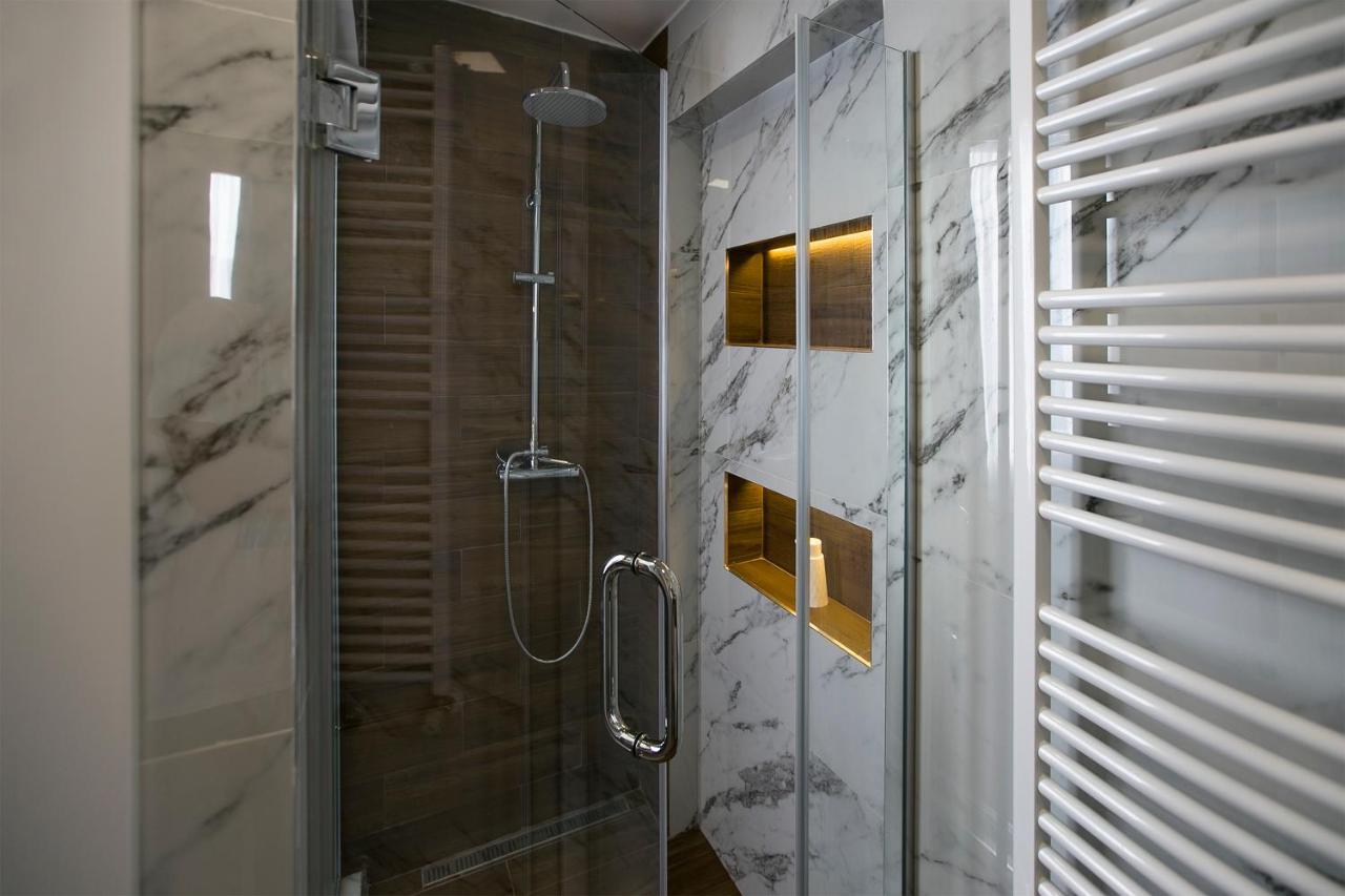 East & West Apartment Belgrade
